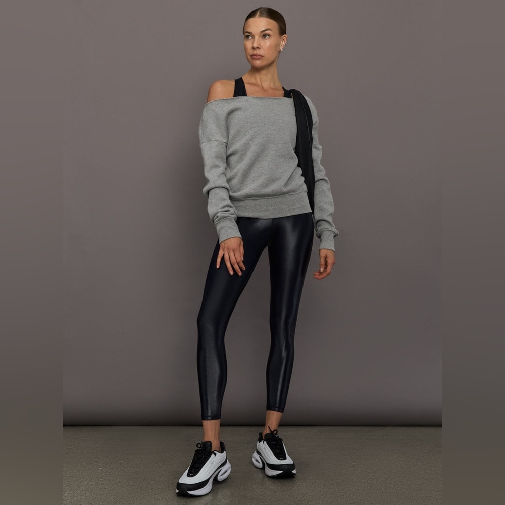 CARBON38
Legging in Takara Shine , Regular Rise